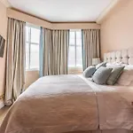 Luxurious Warm Apartment Of 70M2 On Sloane Street