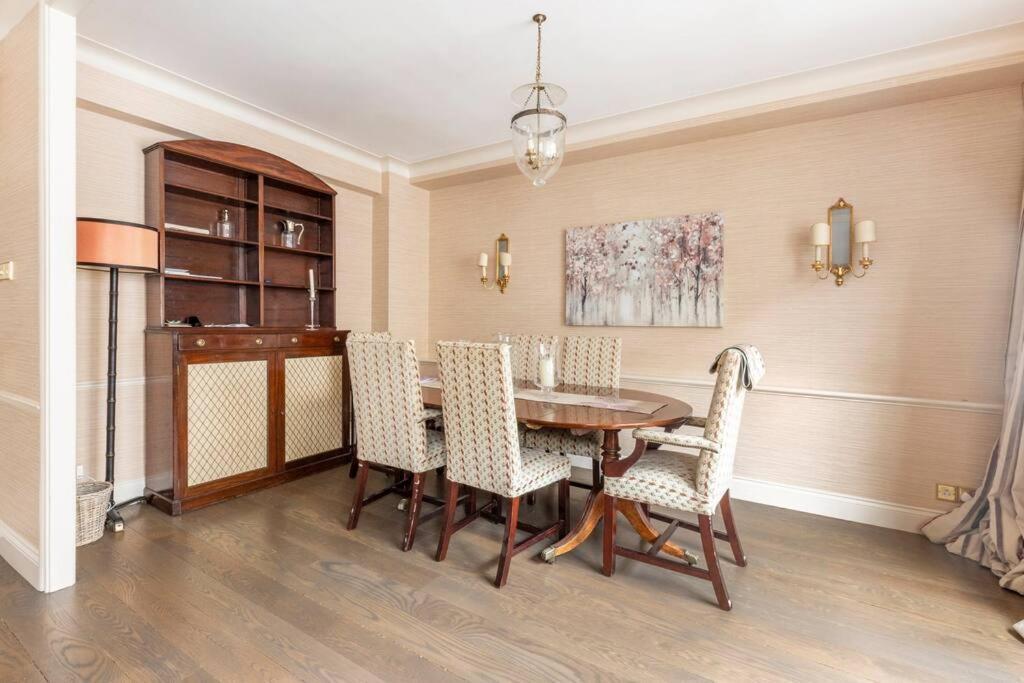 Luxurious Warm Of 70m2 On Sloane Street Appartamento *