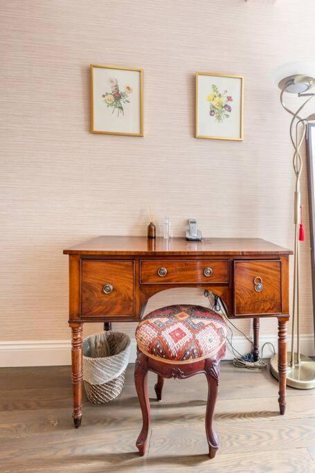 Luxurious Warm Of 70m2 On Sloane Street